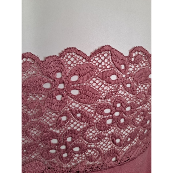 Soho Lady Muave Pink Lace Top - Picture 4 of 5